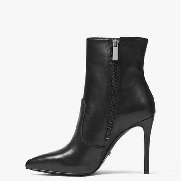 Michael Kors Blaine Heeled Booties✨Brand New! - Picture 7 of 8